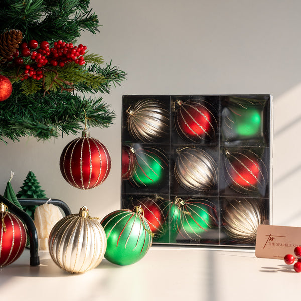 Mistletoe Bauble - Set of 9