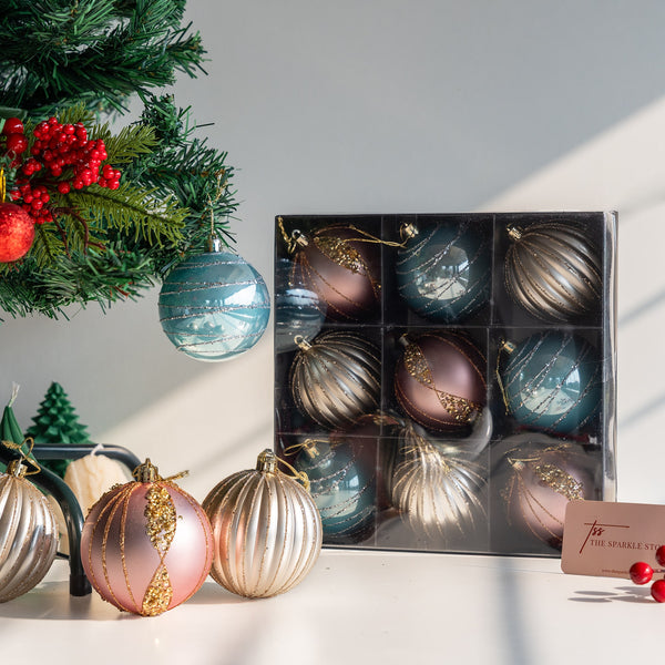 Aurora Bauble - Set of 9