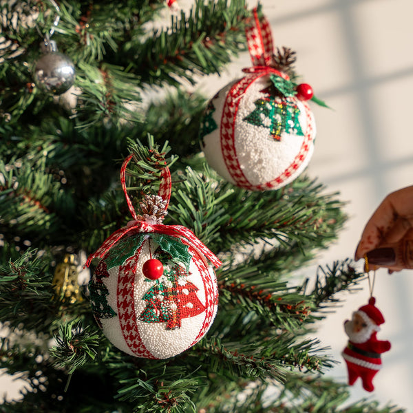 Winter Wonderland Bauble - Set of 3