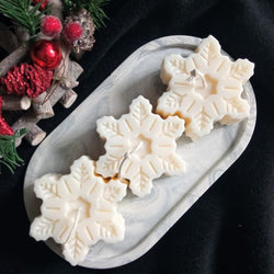 Scented Soy Wax Candle - Snowflake - Single - White